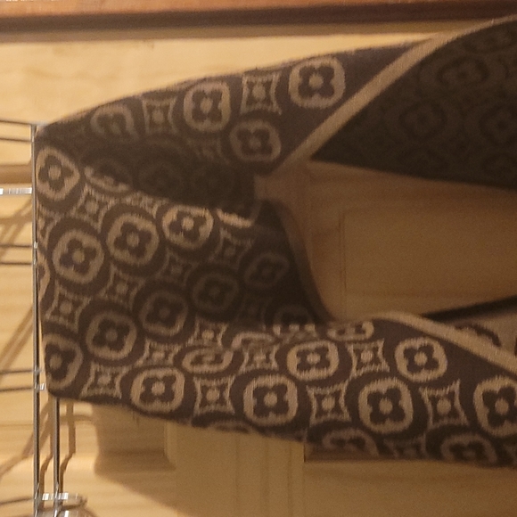 Louis Vuitton Accessories - Louis vuitton Scarf